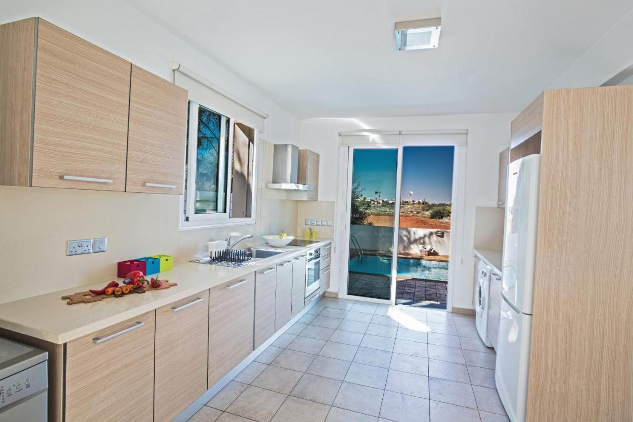 Seaspray Villa Protaras Eksteriør bilde